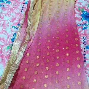 ladies salwar suit with heavy chuni