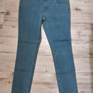 NewPort Brand New Jeans Size 36 H1727