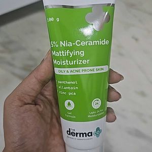 Derma Co Moisturizer