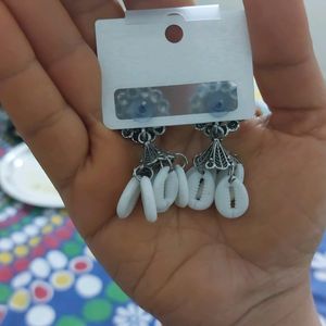 Beautiful Silver Earnings with White Hanging Shell