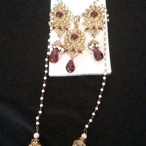 Pendant And Earings With Chain Hangings.