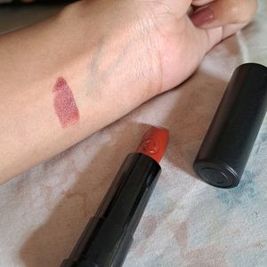 Essence Nudish Rust Brown Lipstick