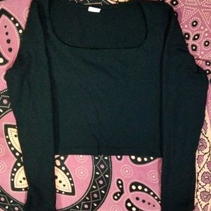 Women's Black Sqare Neck Crop Top Long Sleeve