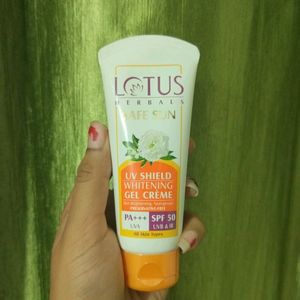 Lotus Safe UV Shield Sunscreen