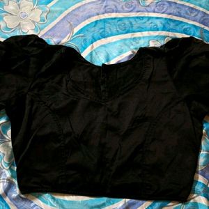 puff sleeves blouse