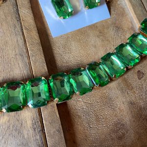 Green & Gold Stone Choker Necklace with Studs
