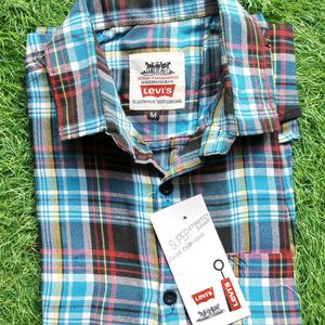 Levi's M T-shirts With Price Tag