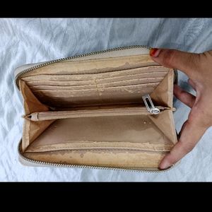 GUESS Authentic Wallet