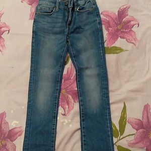 ALMOST NEW JEANS FOR BOY OF 8-9 YRS