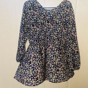 Top With Floral V Neck.