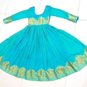 Woman Frock Suit ( Combo ) Jaipuri Jutti.With Kada