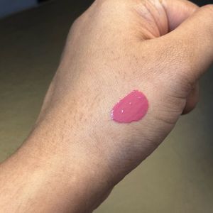 Makeup Revolution Pout Bomb Plumping Gloss