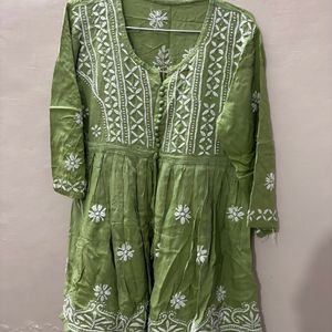 Chikankari soft cotton kurti