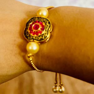 Bracelet With Semi-precious Stones - Gold Plated
