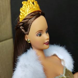 Holiday Barbie Doll Year 2000