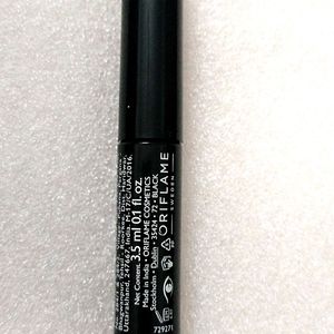 On colour Liquid Eyeliner Black