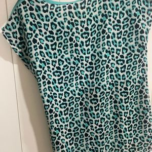 Leaped Print Back Teal Top