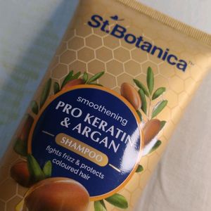 St Botanica Shampoo (Keratin)