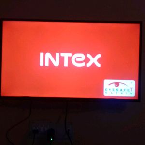 INTEX TV 42"INCH WITH TATA SKY