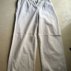 White Trousers/jeans