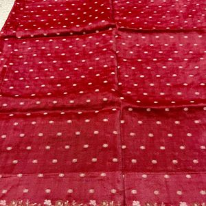 Red color beautiful border saree with heavy pallu