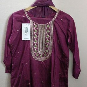 EMBROIDERED PARTY WEAR KURTI SET