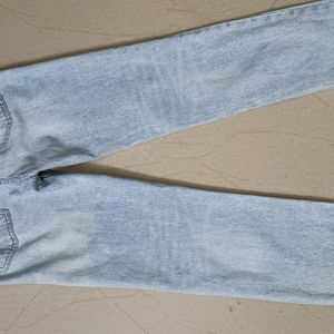 Women Straight Fit Jeans