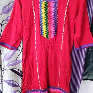 Women Red Kurta