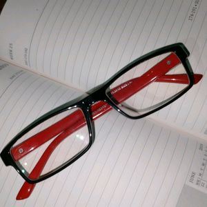 Stylish Specs - Rectangular Shaped Eye Glass