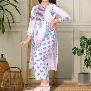 Mother Daughter Combo Kurti Set