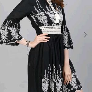 Women Black Ravishing al New kurti - Amazing Desig