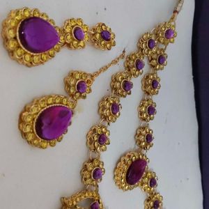 Women Necklace With Eearings And Tickli 💜🌟