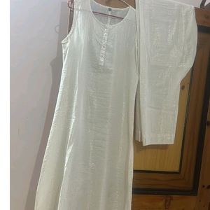 Off White Kurti pant Set With Pendant