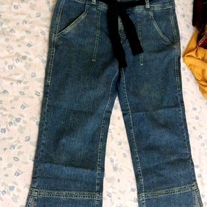 Boot cut Bkue Denim With Black Belt