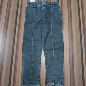 DG-83 Size-34 Straight Jenas