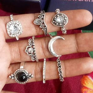 8 New Branded Rings Set