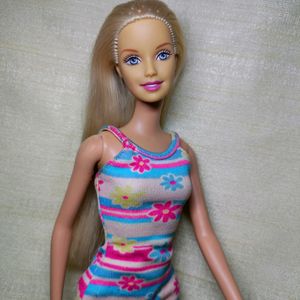 Basic 2000s Barbie Doll