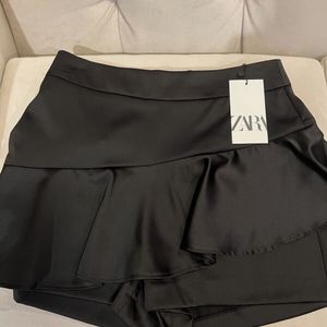 Zara Black Skort size L And M