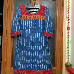 Beautiful Embroidery Work Short Kurti