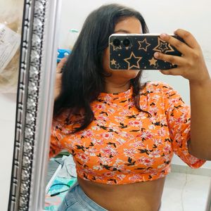 Trendy CropTee🍁(Thrifted)🌷SALE🌷