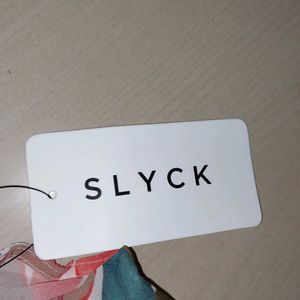 Slyck Crop Top