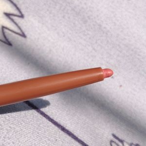 Revolution Lip Liner Definer