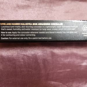 Manish Malhotra Concealer