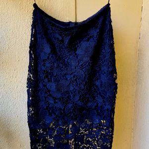 Black Lace Overlay Pencil Skirt PRELOVED Waist 30"