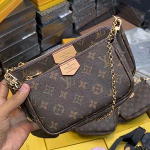 Louis VUITTON Slingbags