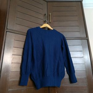 Women Blue Woollen Knitted Round Neck Sweater