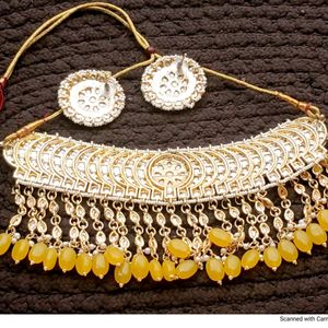 Keerthi Beads Choker