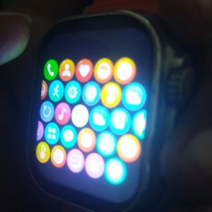 Smart Watch.Phone Call, Siri,Bluetooth Connecteion