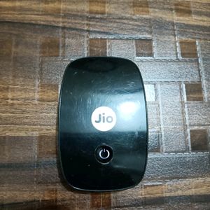 JioFi2 Wi-fi Wireless Dongle With Charger And Box