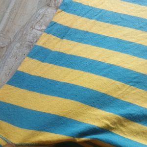 T-shirt With Blue And Yellow Stripes